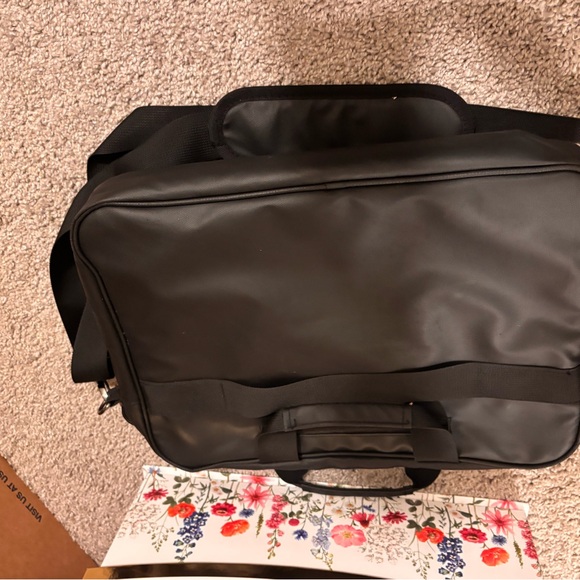 Laptop Case - Picture 7 of 8